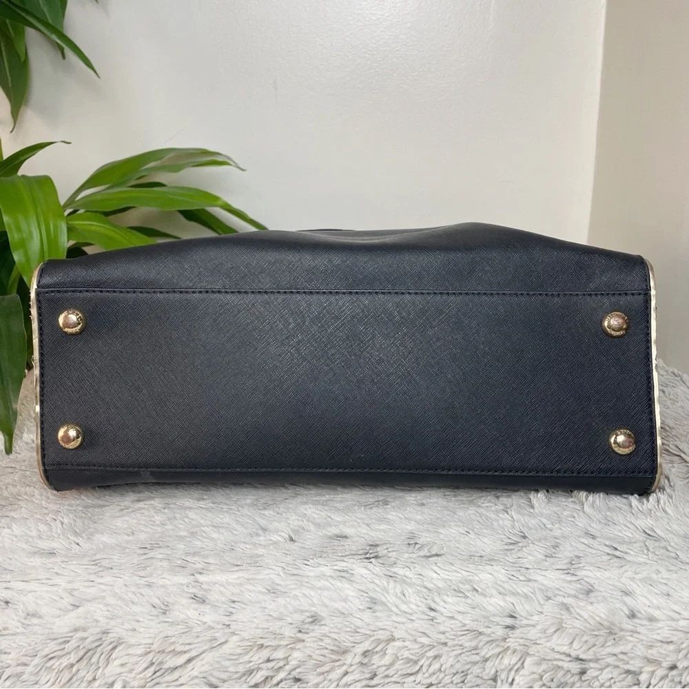MICHAEL KORS Hamilton Black Saffiano leather gold trim Handbag/Tote - Picture 4 of 15